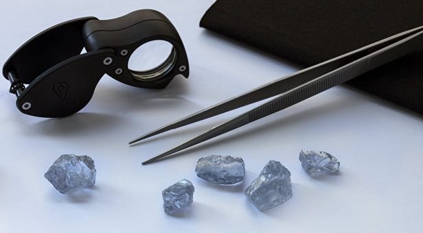 Petra Diamonds извлекла 5 голубых алмазов на Cullinan в ЮАР